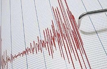 Ege Denizi'nde korkutan deprem