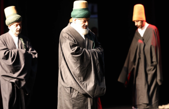 Mevlana aşkı salona sığmadı