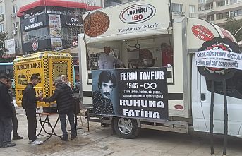 Demircili siyasetçi Manisa'da "hatıran yeter" dedi ve Ferdi Tayfur için lokma döktürdü