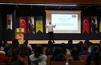 LGS ve YKS adayları için “Kazandıran Taktikler Semineri” düzenlendi