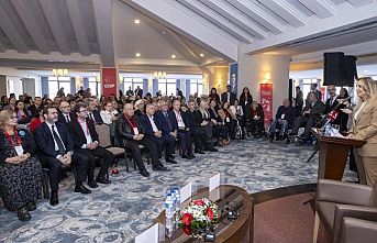 Aylin Nazlıaka: Türkiye’nin amiral gemisi İzmir