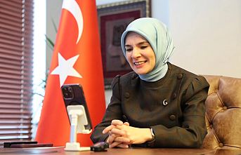 'Fon'la yuva kuran ailenin ilk bebeğine Bakan Göktaş'tan tebrik