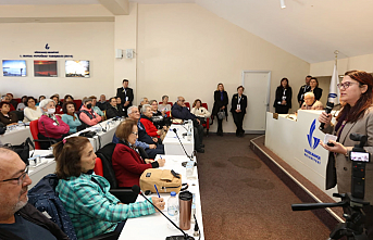 İzmir Güzelbahçe'de '3. Yaş Üniversitesi' eğitimleri