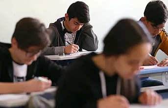 Liselerde yeni dönem resmen başladı