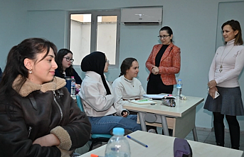 Manisa'da öğrenciler yeni binalarına kavuştu