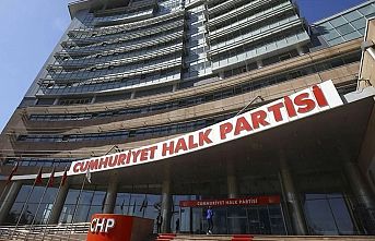 Lütfü Savaş ve bazı delegelerden CHP'nin olağanüstü kurultayına itiraz