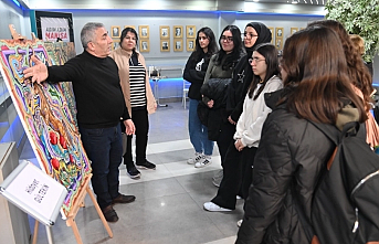 Manisa'da “Fırça İzleri” sanatseverlerle buluştu