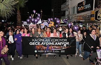 Manisalı kadınlar eşitlik ve özgürlük için yürüdü