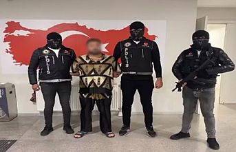 Kırmızı bültenli 3 yurtdışı firarisi daha yakalandı!