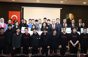 'Sağlıklı Nesil Sağlıklı Gelecek'in Bursa ödülleri sahiplerini buldu
