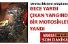Demirci'de evin önündeki motosiklet yandı