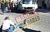 Demirci'de motosiklet ile öğrenci servis aracı çarpıştı