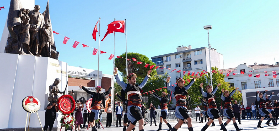 Manisa’nın Kurtuluşunun 104. Yıl Dönümü Gururla Kutlandı