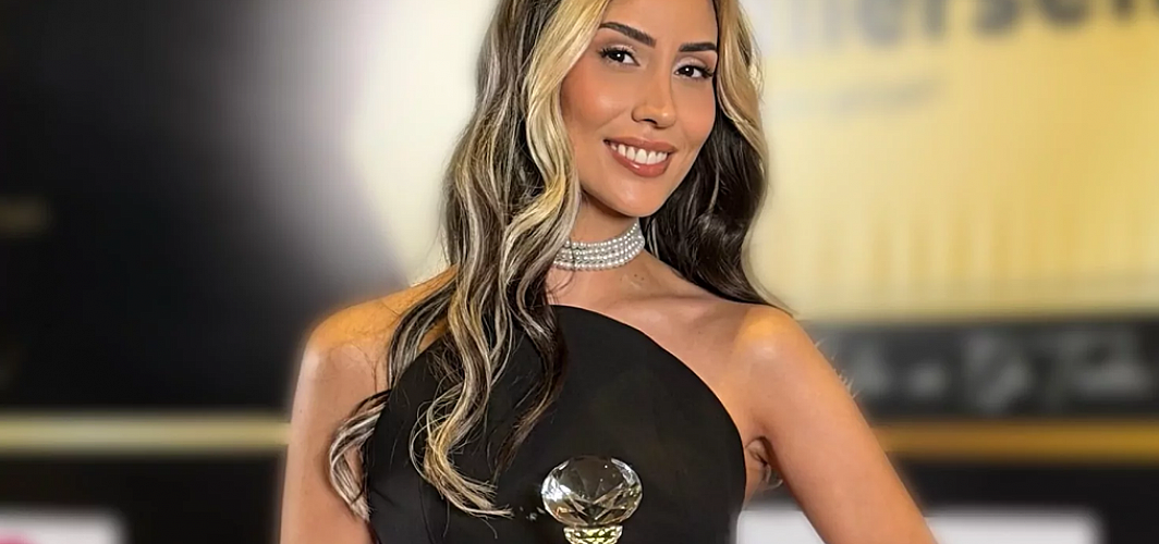 Hande Ünsal’a “Yılın Kadın Pop Müzik Sanatçısı” Ödülü!