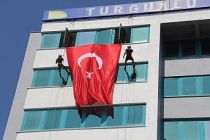 Aaa ! Bunlar belediye binasında ne yapıyor?