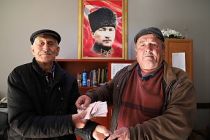 Yolda Bulduğu Parayı Sahibine Teslim Etti