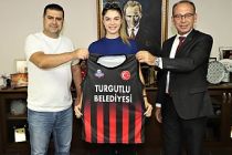 Turgutlu Belediyespor “Kaptan” Transfer Etti