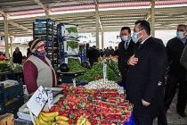 İktidar mensupları saraylarında oturup millete 'dayanın' diyeceğine, halkın içine girip milletin ne halde olduğunu görsün