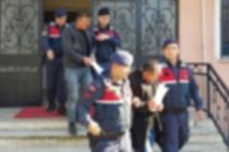 Tek başına yaşayan kadının evine zorla girip cinsel tacizde bulunan 2 kişi tutuklandı