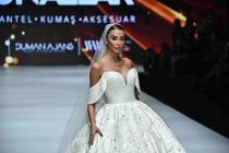 Özge Ulusoy gelinlik rekoru kırdı
