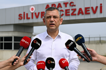 İBB’ye Bir Dalga Daha, Muhalefet Ayakta! Özgür Özel: “Artık Cumhurbaşkanı değil, saray cuntasının başıdır!”