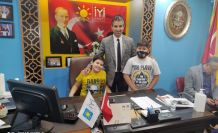 İyi Parti Şehzadeler İlçe Başkanı Ahmet Çelik ilçe Başkanlığında düzenlenen 23 Nisan etkinliğine katıldı