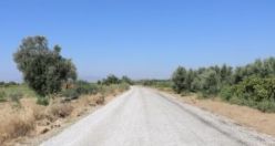 Her tarafı çukur içindeydi, toz topraktan geçilmiyordu