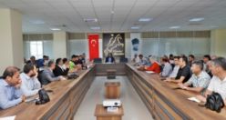 Demirci'de okullarda alınacak güvenlik önlemleri konusunda toplantı düzenlendi