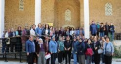 Gölmarmara’dan Gelen 98 Kişilik Kadın Kafilesi Manisa’yı Gezdi