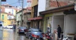 Salihli Sağanak Yağışla Felç Oldu