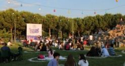 Bu başkan işi biliyor! Akhisar Belediyesi’nden Babalar Günü’ne özel konser