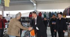 Başkan Dönmez, Pazar Esnafıyla Kucaklaştı
