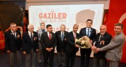 Başkan Zeyrek; “Gazilerimizin Gösterdiği Cesaret ve Fedakarlıkla Gurur Duyuyoruz”