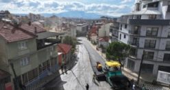 Demirci’de Ulaşım Çehresi Yenileniyor: 74 Milyon TL’lik Dev Üstyapı Yatırımı Hızla İlerliyor