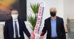 Başkan Bilgin, Sağlık Çalışanlarına Çiçek Dağıttı