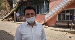 Demircili Muhtar " 50 yıl önce açılmış ve asfalt yüzü görmemiş yollarımız da çamurdan  daha şimdi kurtulduk"