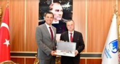 Başkan Balaban Büyükşehir Belediye Başkanı Zeyrek Ağırladı