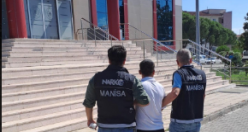 İzmir-Balıkesir otobanında durduruldu! Araçta 8400 Adet Galara ele geçirildi