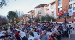 Yunusemre’de İftar Sofrası Barbaros’ta Kuruldu