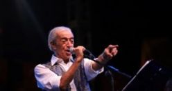 Turgutlu’da Yıllar Sonra Edip Akbayram Coşkusu Yaşandı