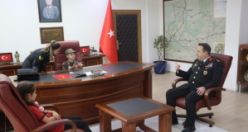 Çocuklar dün yönetime el koydu