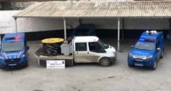 Demirci'de hayret edilecek hırsızlık olayı..Vinç kullanarak trafoyu çalmışlar