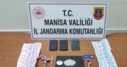 Metamfetamin maddesi satıyorlardı 3 kişi gözaltına alındı