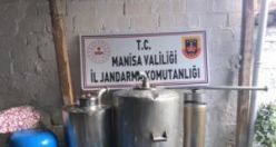 Merdivenaltı üretilen kaçak içkiye jandarma operasyonu