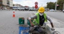Yağmursuyu Izgaralarına Atılan Çöpler, Su Birikintilerine Neden Oluyor
