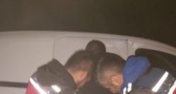 Baz istasyonundan akü çalan hırsızlar yakayı ele verdi