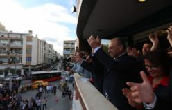 Turgutlu Belediye Başkanı Çetin Akın Mazbatasını Aldı
