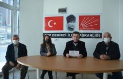 CHP Demirci İlçe Başkanı Gündemle İlgili Basın Açıklaması Yaptı