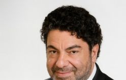 Hakan Taşıyan’dan Sağlığa Kavuştuğu Yeni Dönemde Muhteşem Sahne Dönüşü