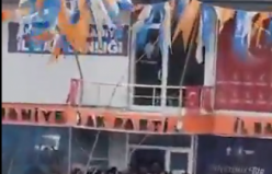 Hani Para Yoktu! Emekliye Bayram İkramiyesinde Zam Veremeyen İktidar Parti Binasında Bayram Harçlığı dağıttı
